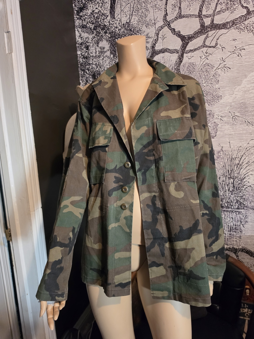 Vintage Authentic US Military Woodland Camo BDU Shirt Jacket - Medium Regular
